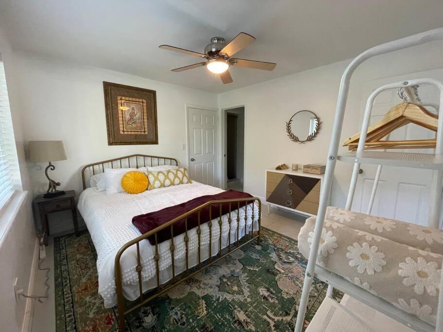 Jungle Cottage With Luxury Pool, Hot Tub And More! Lake Worth Beach Buitenkant foto