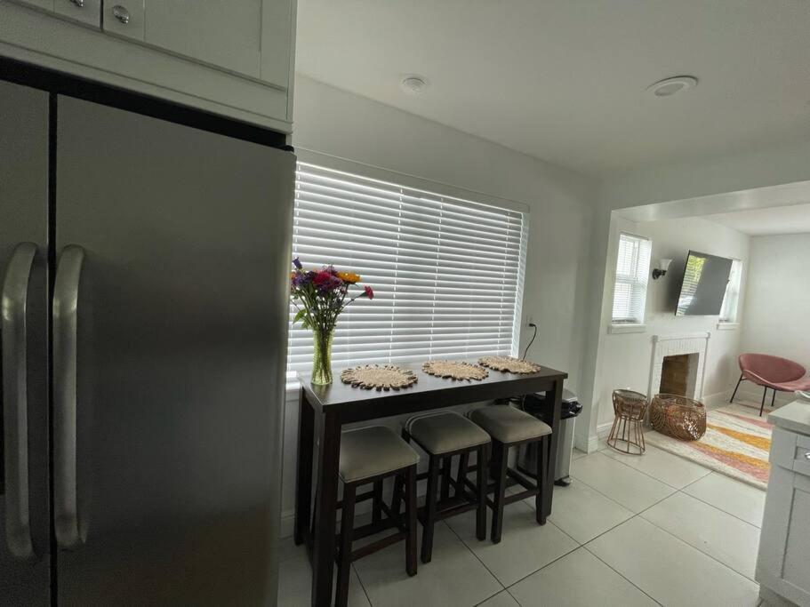 Jungle Cottage With Luxury Pool, Hot Tub And More! Lake Worth Beach Buitenkant foto